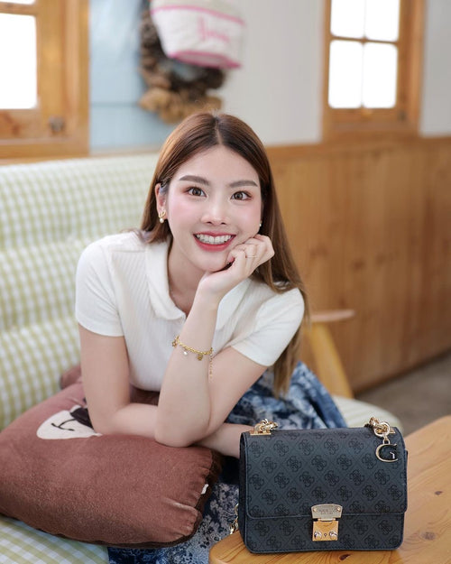 Carry with Confidence ✨