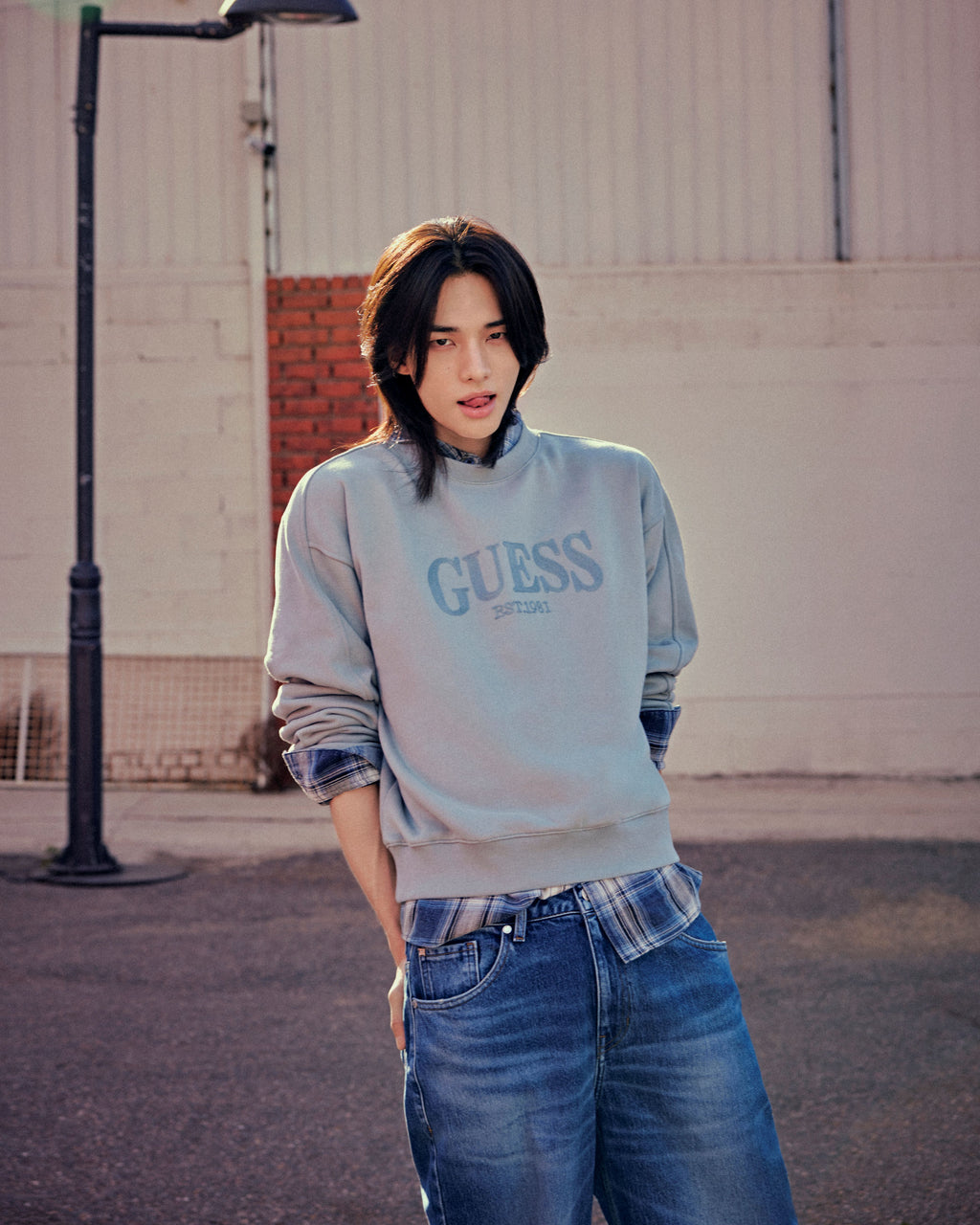 เสื้อสเวตเชิตผู้ชาย GUESS KOREA X HYUNJIN Sweatshirt