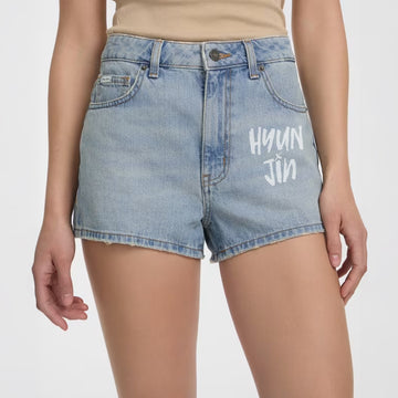 Left front thigh