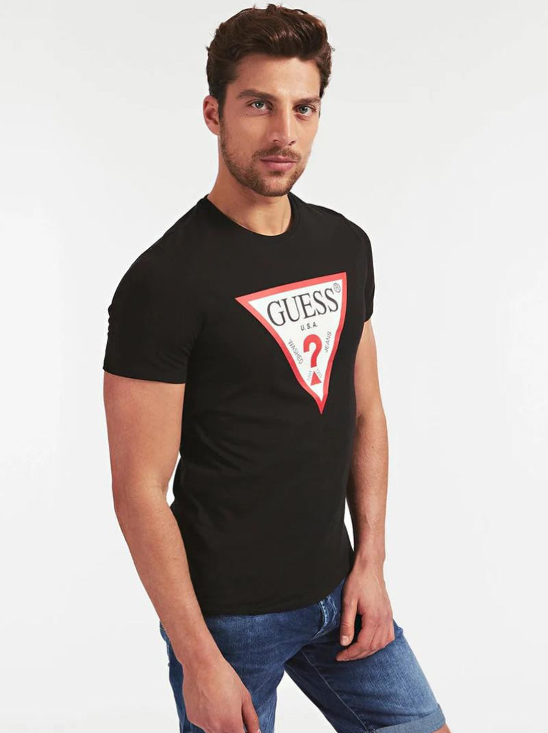เสื้อยืด GUESS Triangle Logo t-shirt