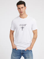 เสื้อยืด Guess Geo Triangle Tee